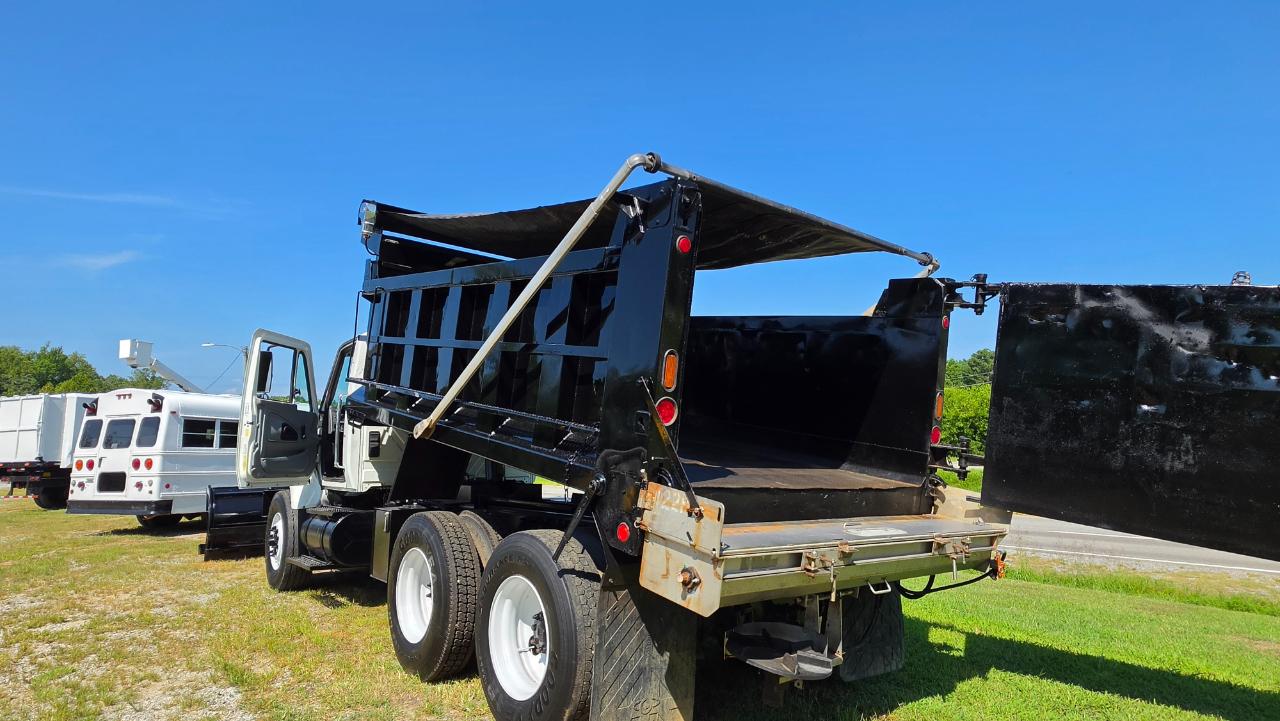 International 7400  2007