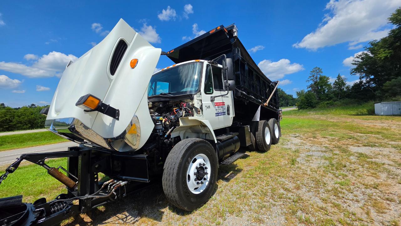 International 7400  2007