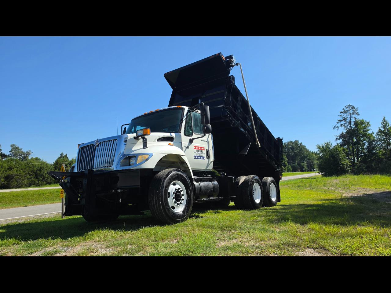 International 7400  2007
