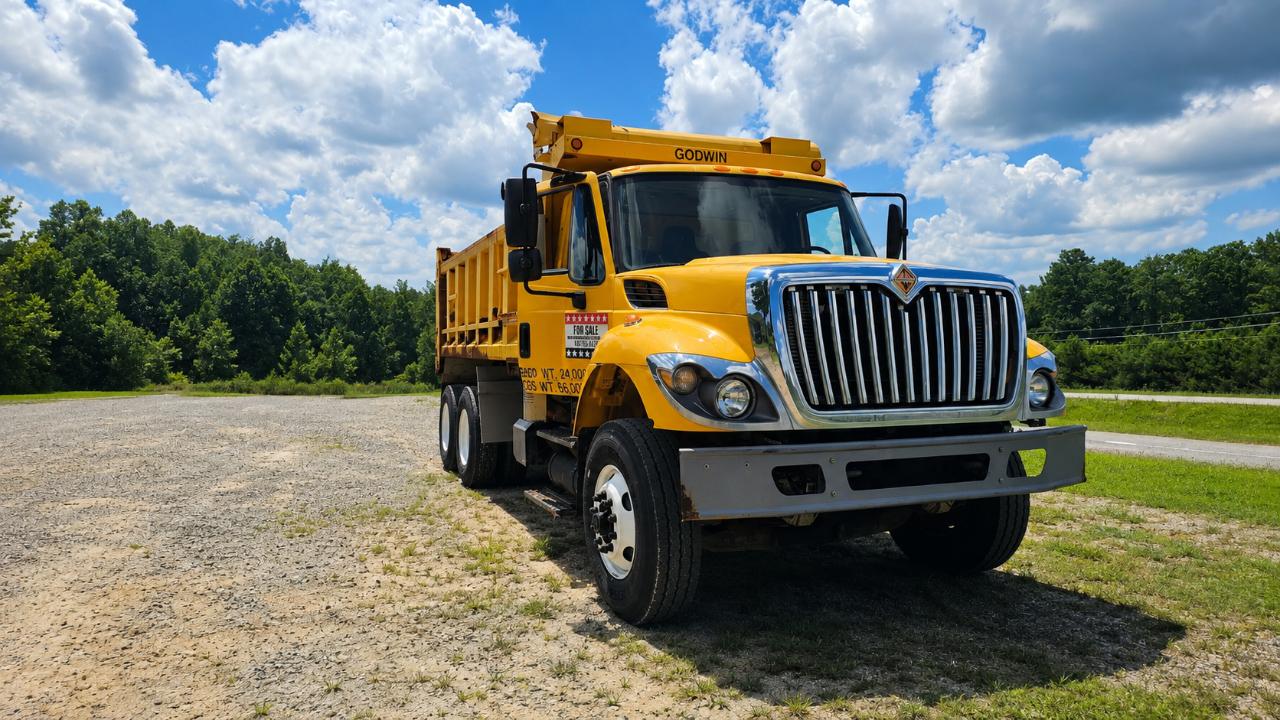 International 7400  2009