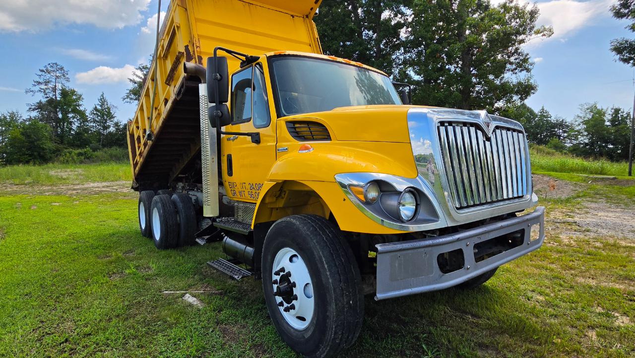 International 7400  2009