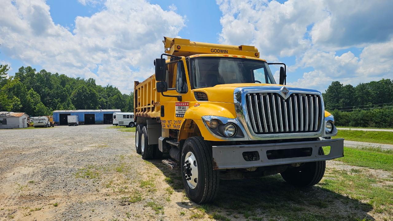 International 7400  2009