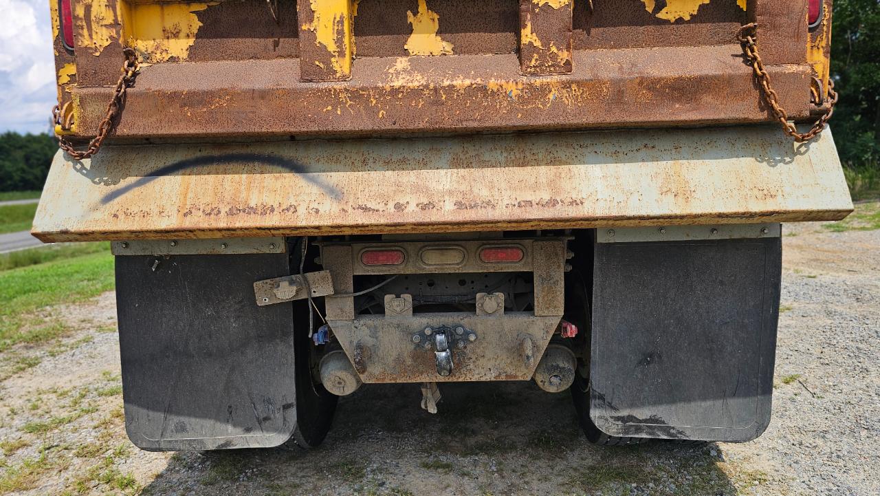 International 7400  2009