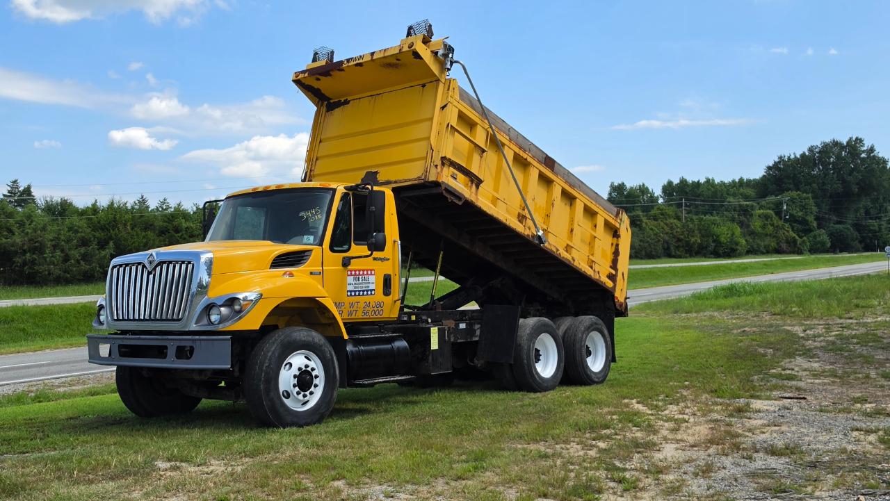 International 7400  2009