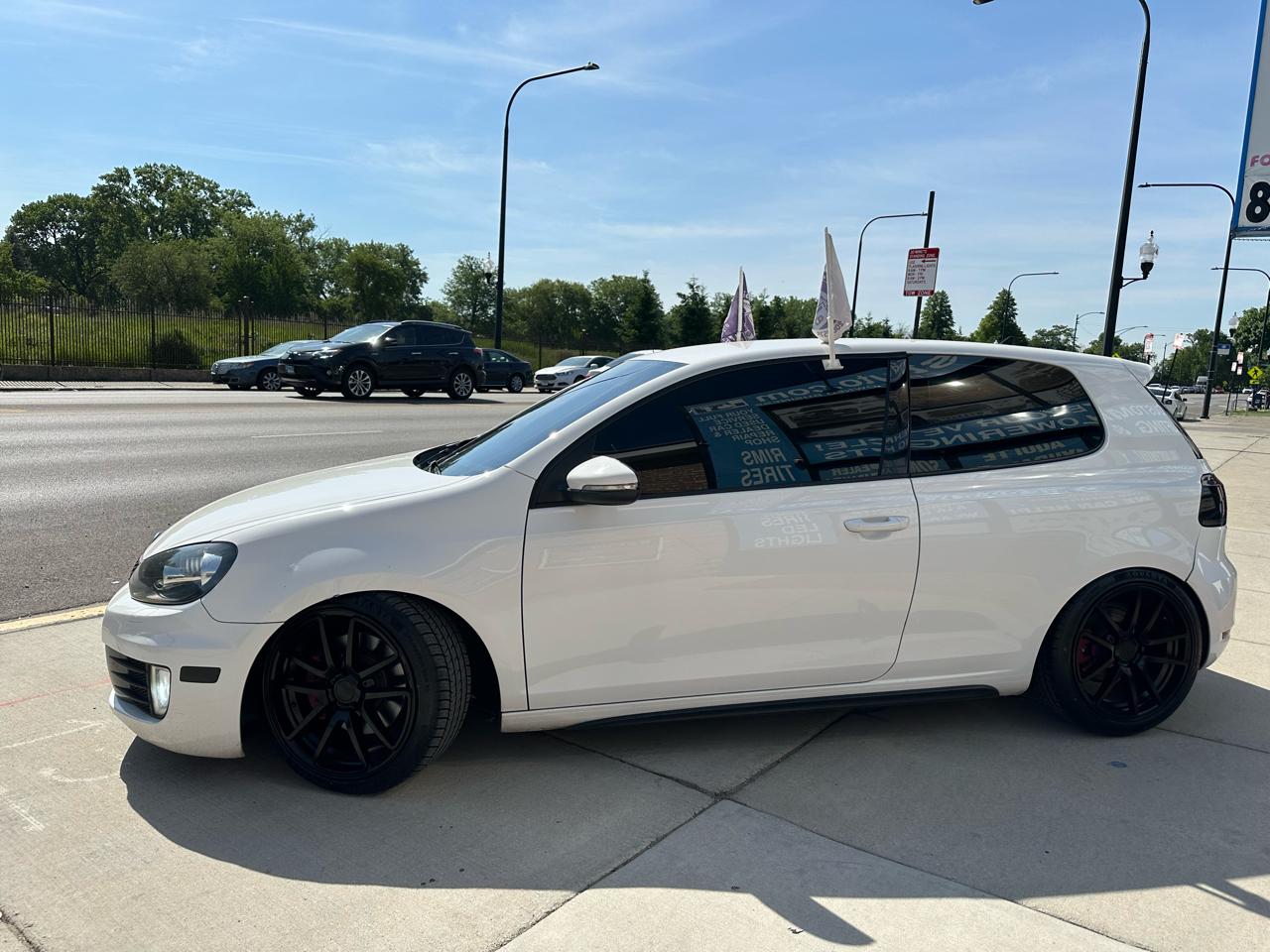Volkswagen GTI 2-door 2012