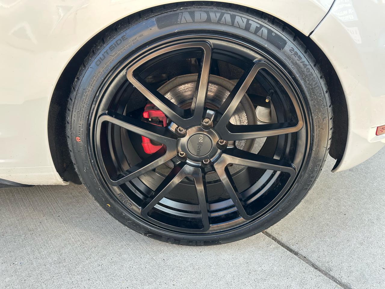 Volkswagen GTI 2-door 2012