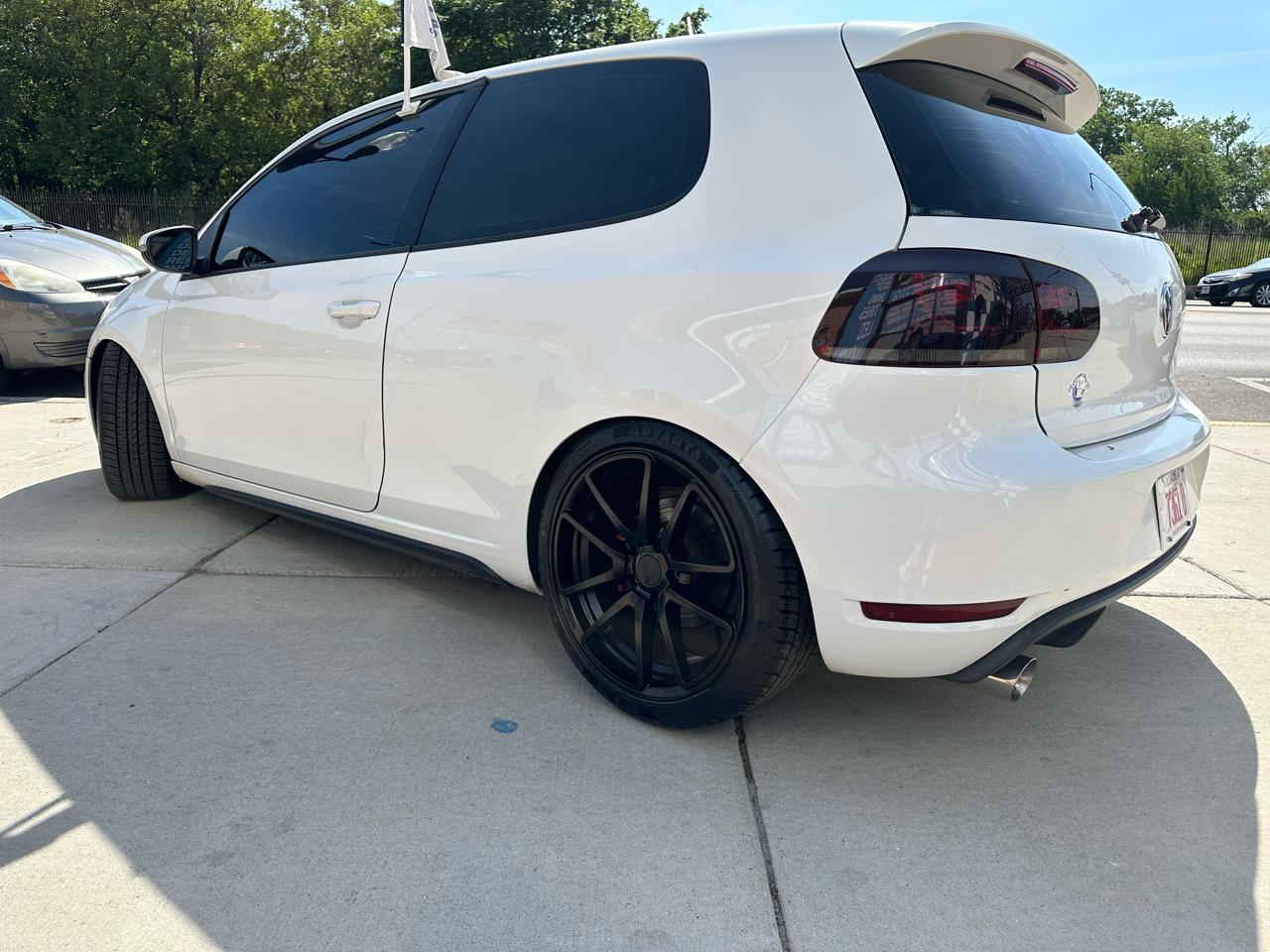 Volkswagen GTI 2-door 2012