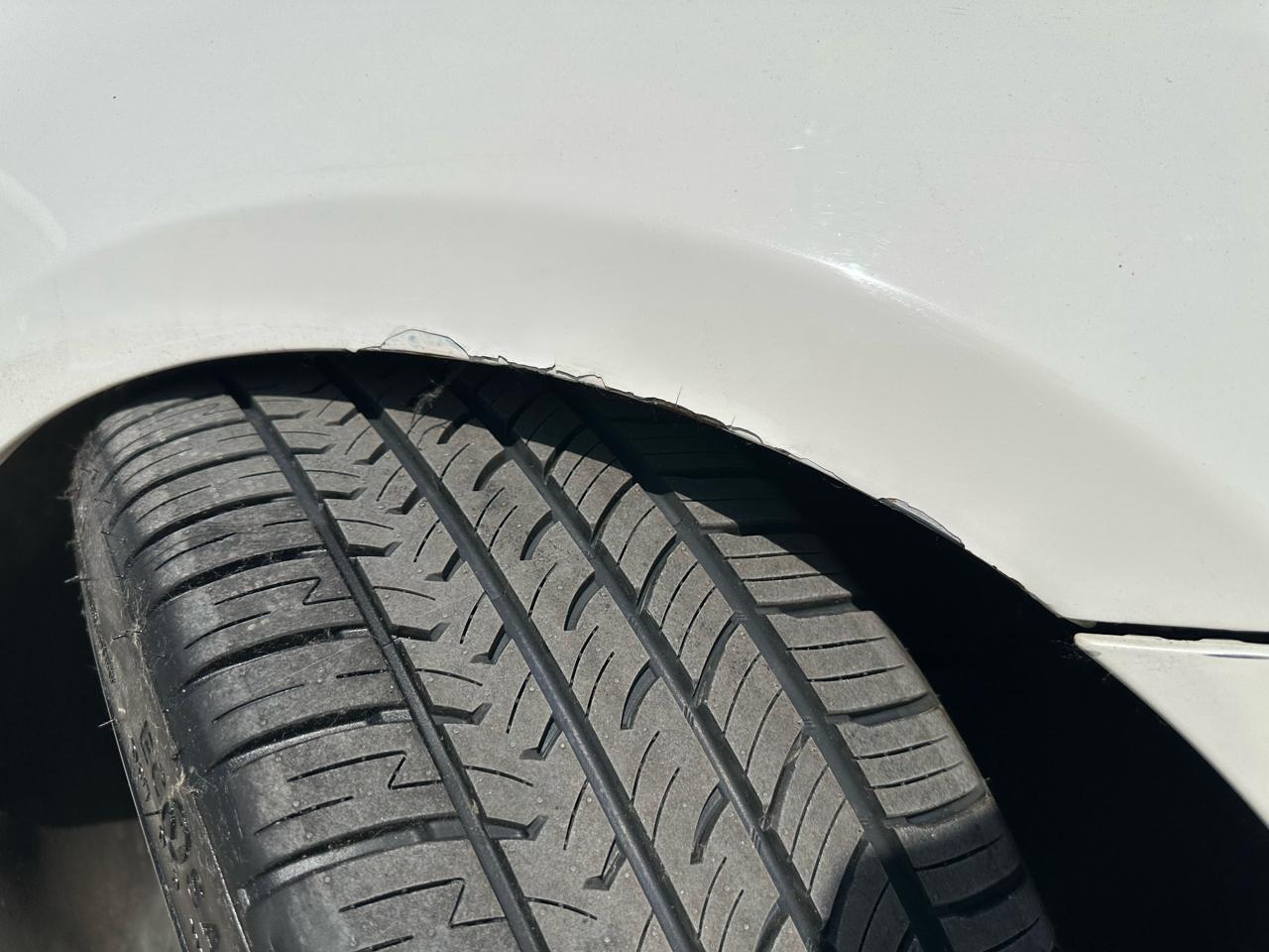 Volkswagen GTI 2-door 2012