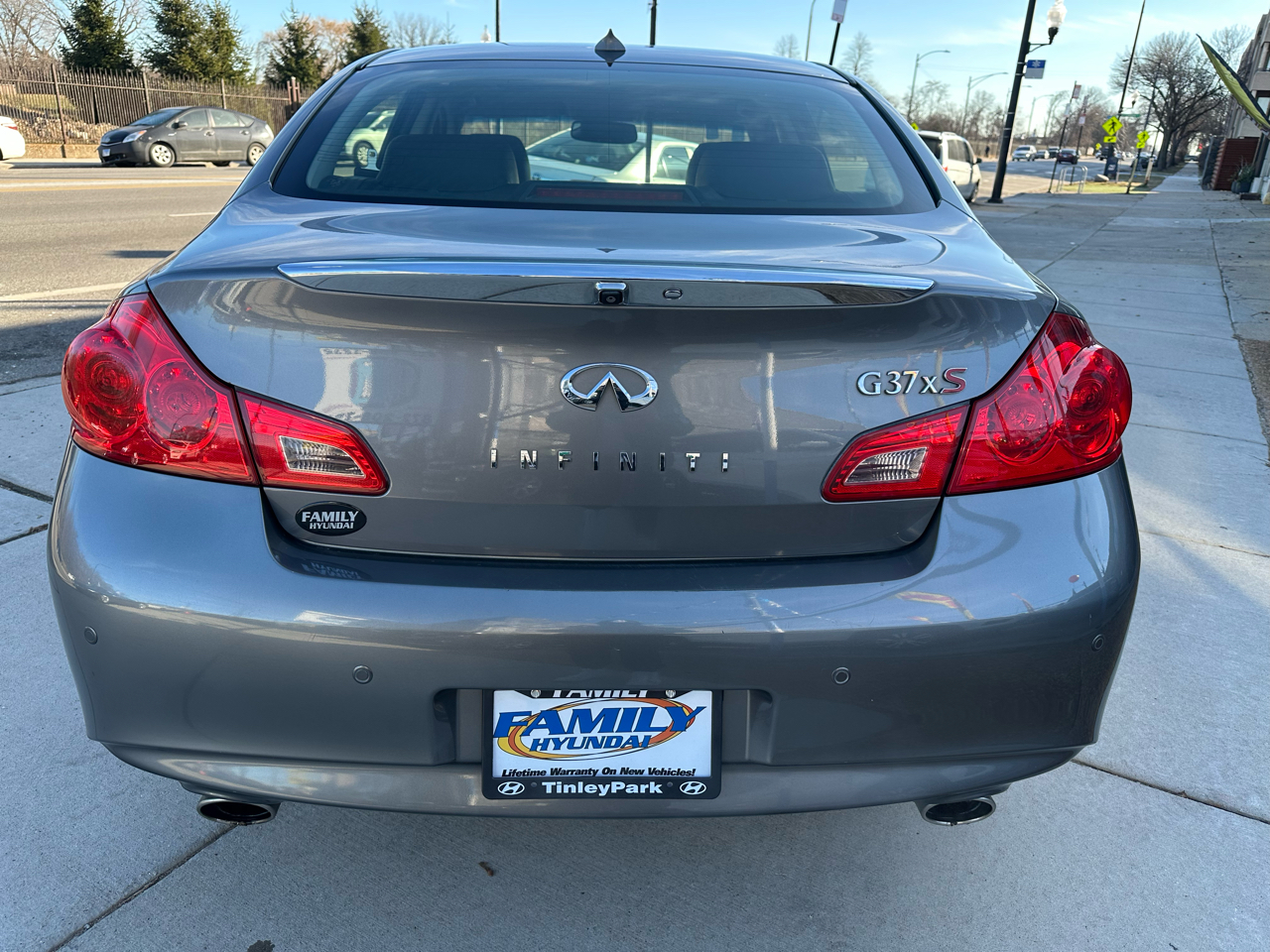 Infiniti G Sedan G37x AWD 2011