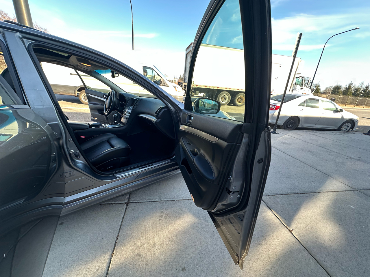 Infiniti G Sedan G37x AWD 2011