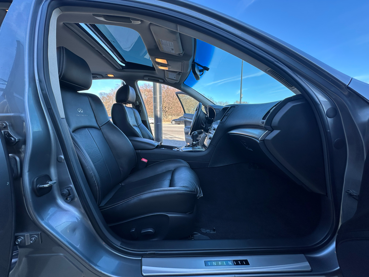 Infiniti G Sedan G37x AWD 2011