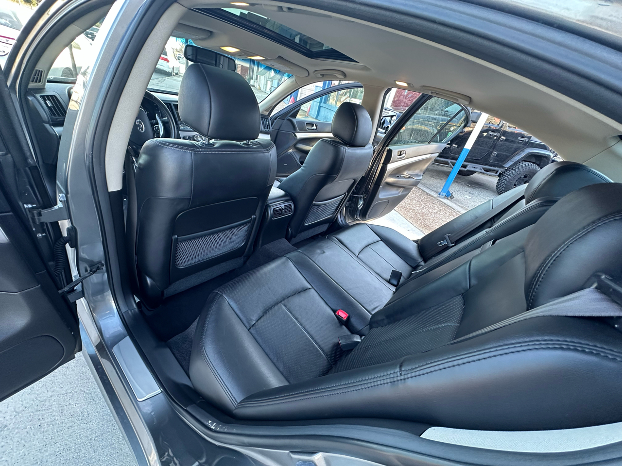 Infiniti G Sedan G37x AWD 2011