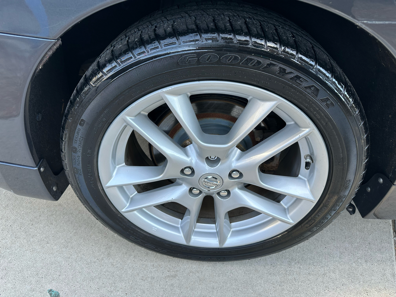 Nissan Maxima S 2009