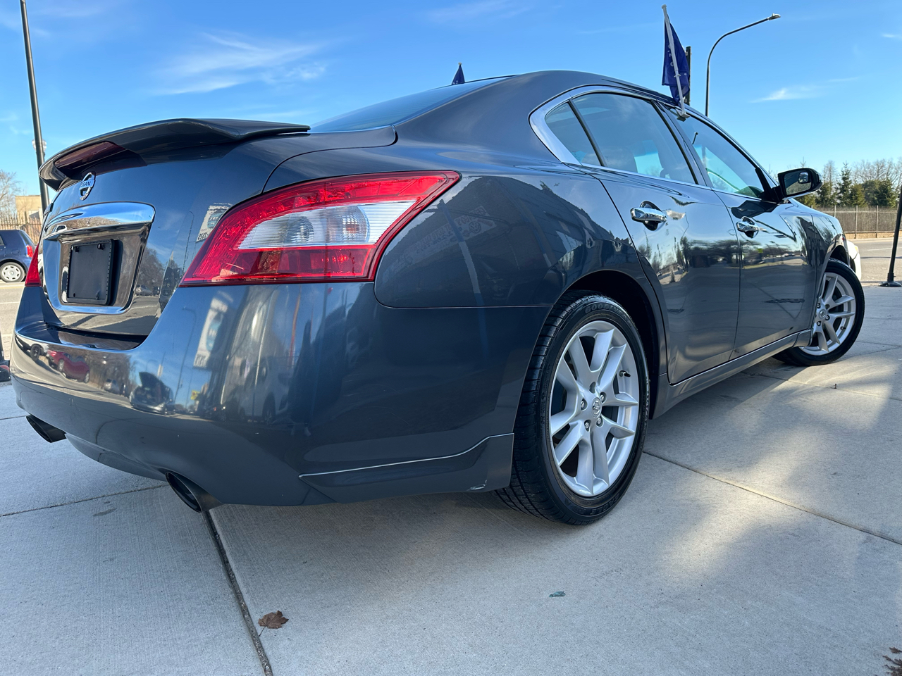 Nissan Maxima S 2009