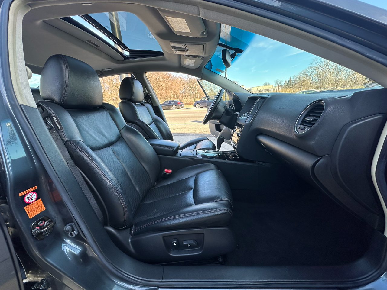 Nissan Maxima S 2009