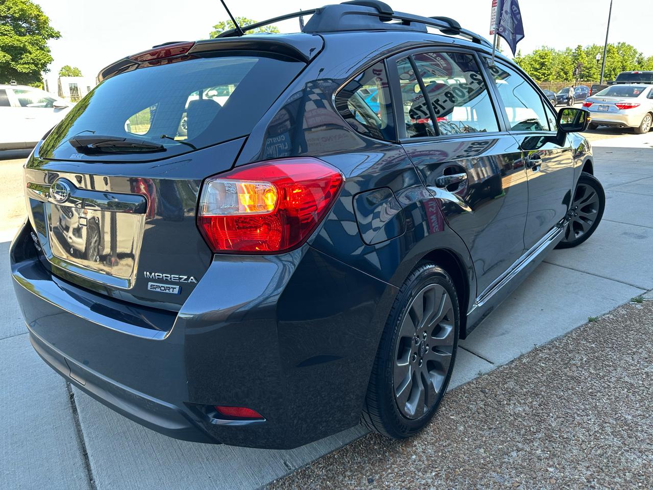 Subaru Impreza 2.0i Sport Premium PZEV CVT 5-Door 2015