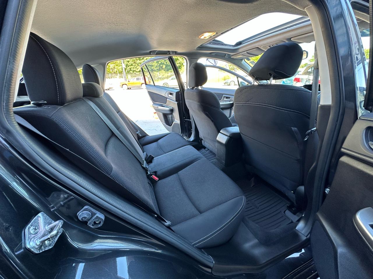 Subaru Impreza 2.0i Sport Premium PZEV CVT 5-Door 2015