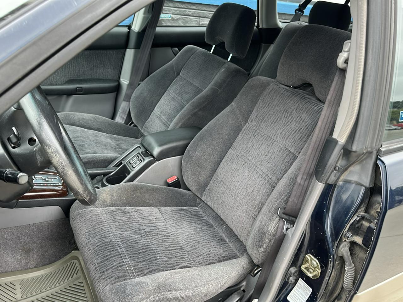 Subaru Outback Wagon w/ All-weather Package 2001
