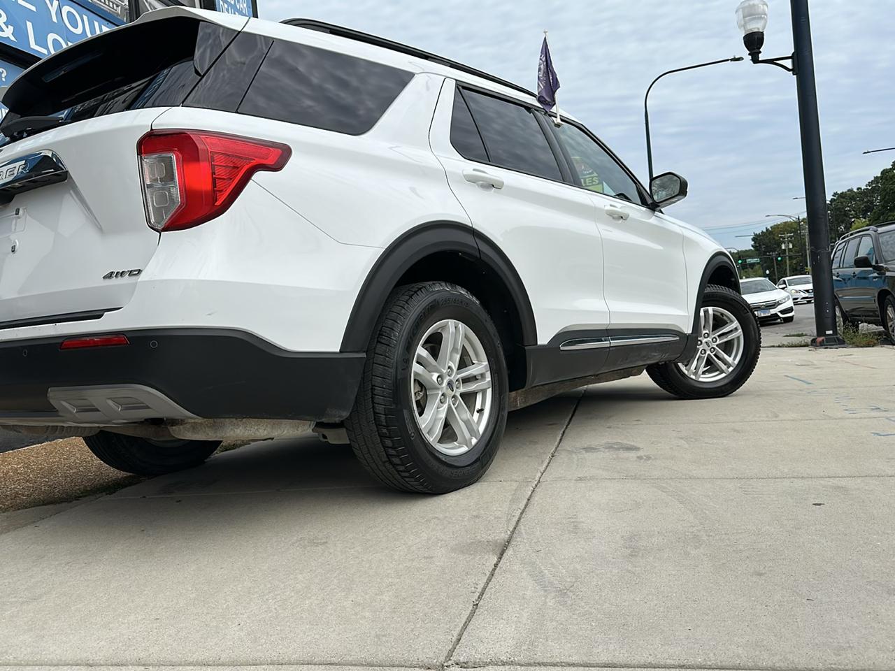 Ford Explorer XLT AWD 2021