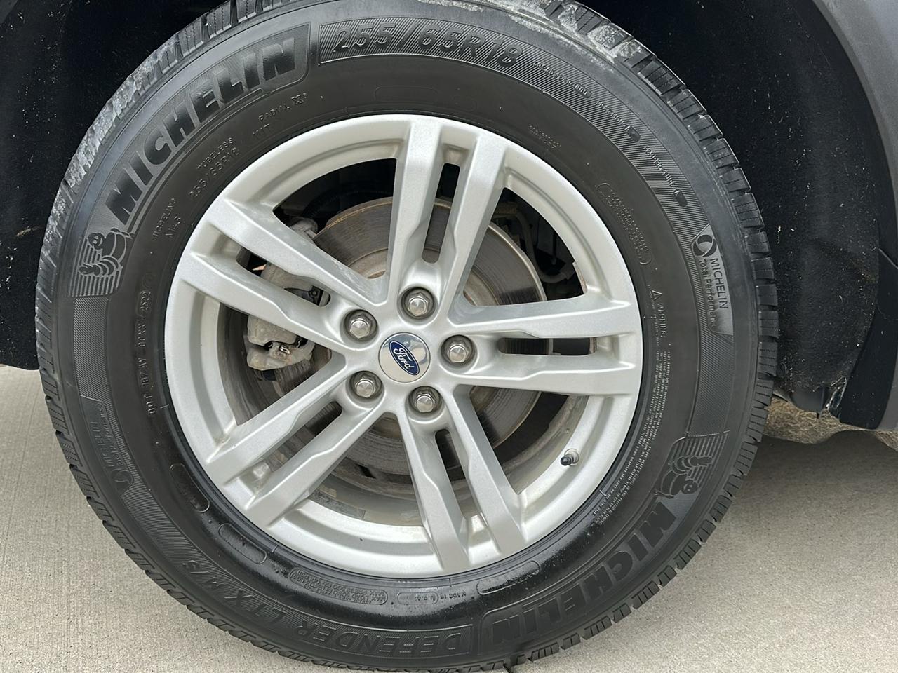 Ford Explorer XLT AWD 2021