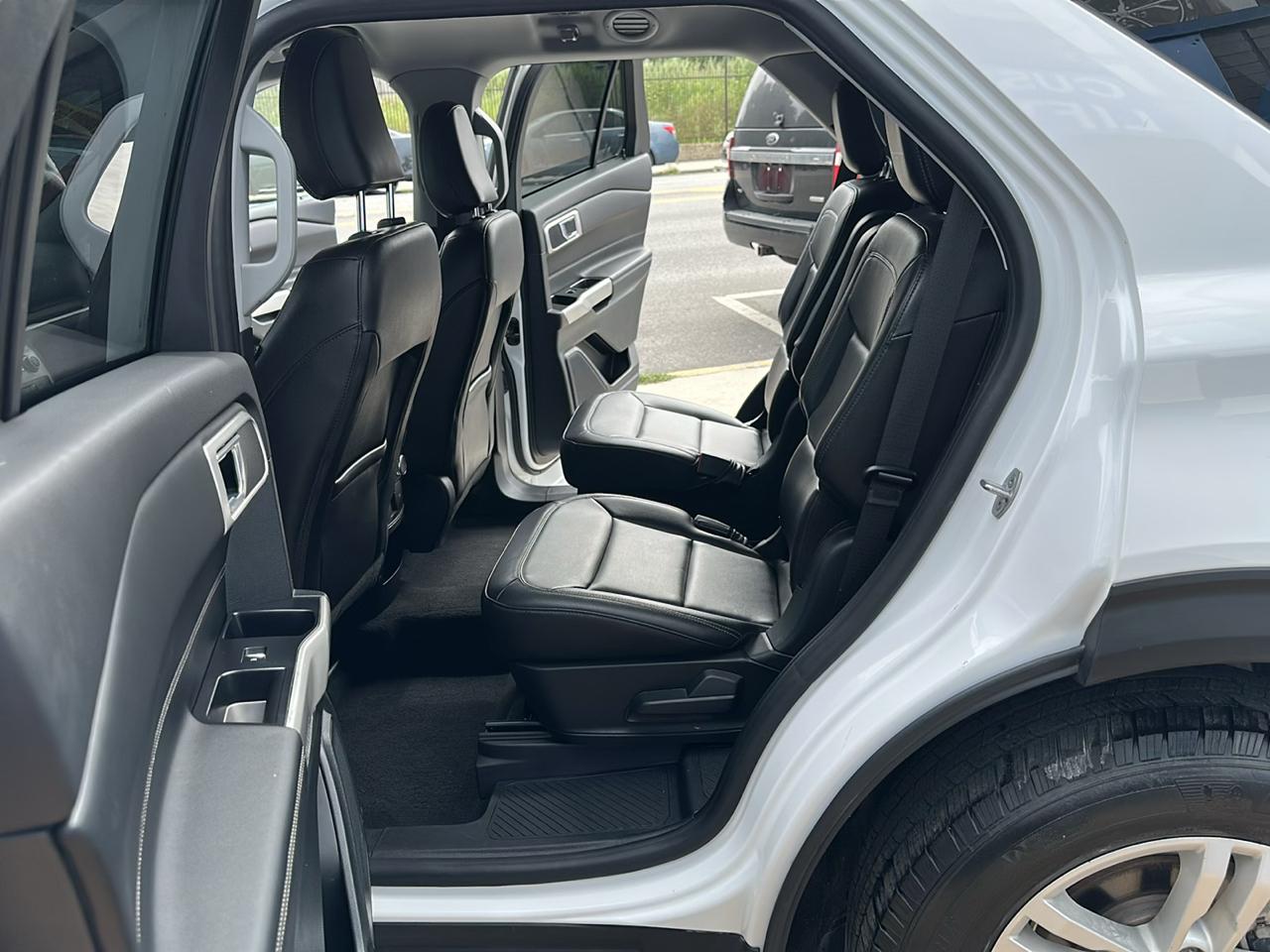 Ford Explorer XLT AWD 2021
