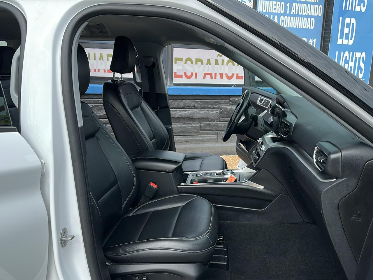 Ford Explorer XLT AWD 2021