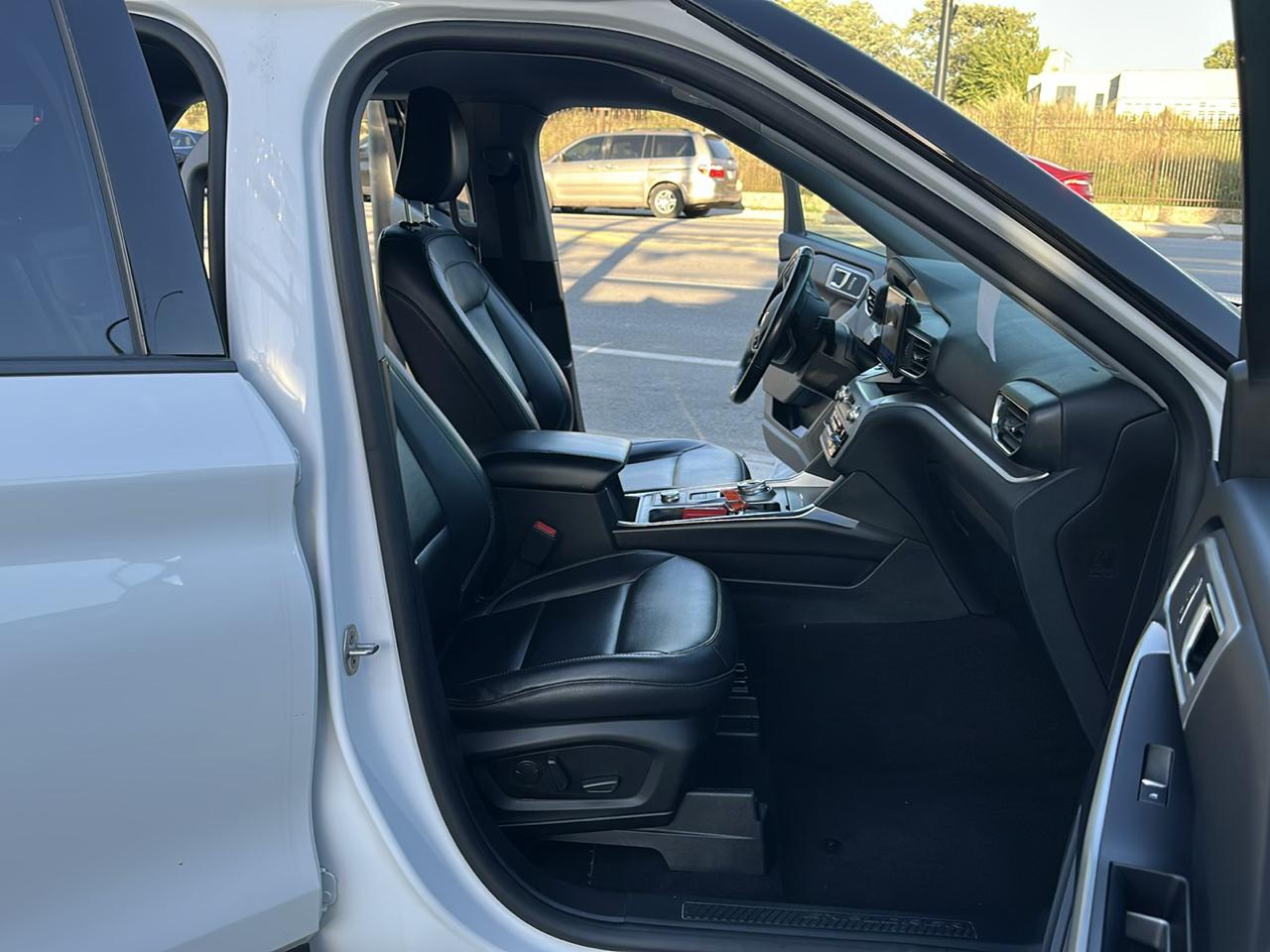 Ford Explorer XLT AWD 2021