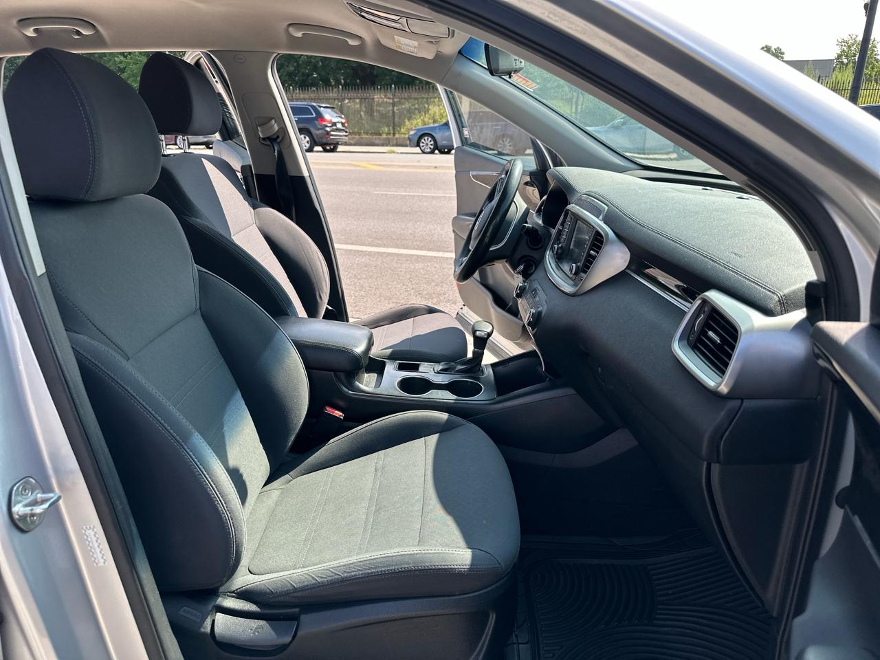 Kia Sorento LX 2WD 2019