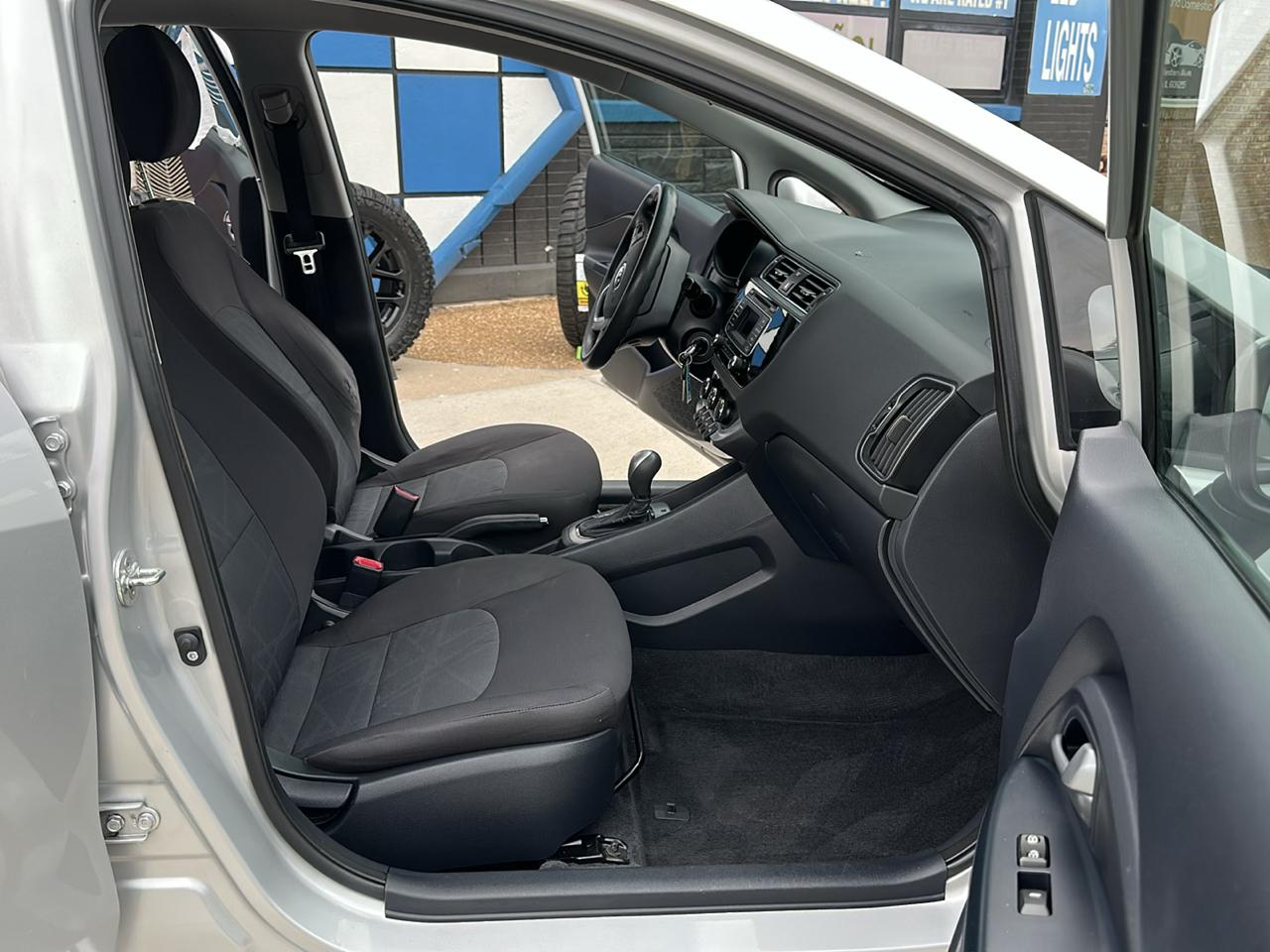 Kia Rio LX 6A 2016