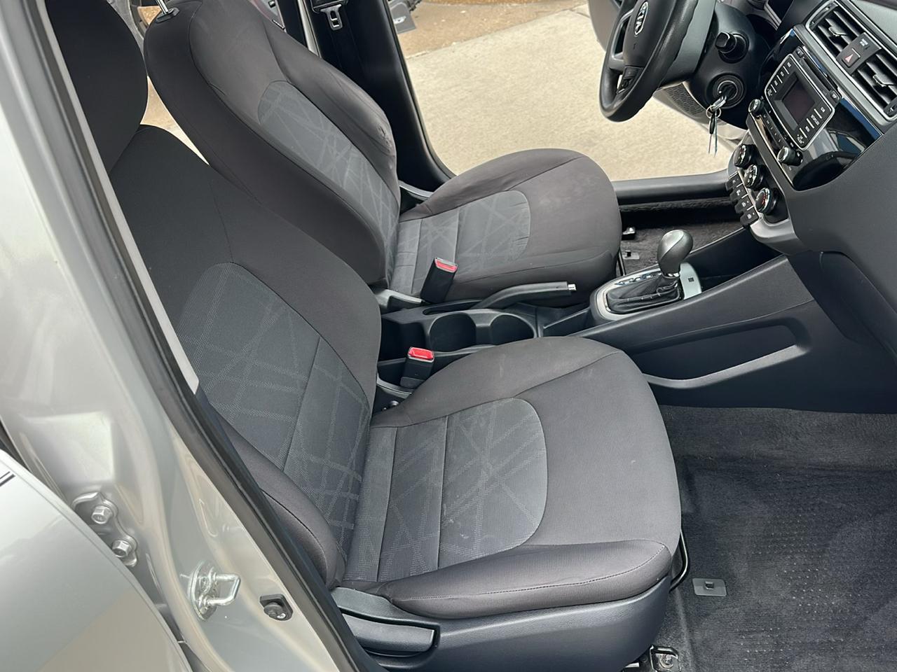 Kia Rio LX 6A 2016