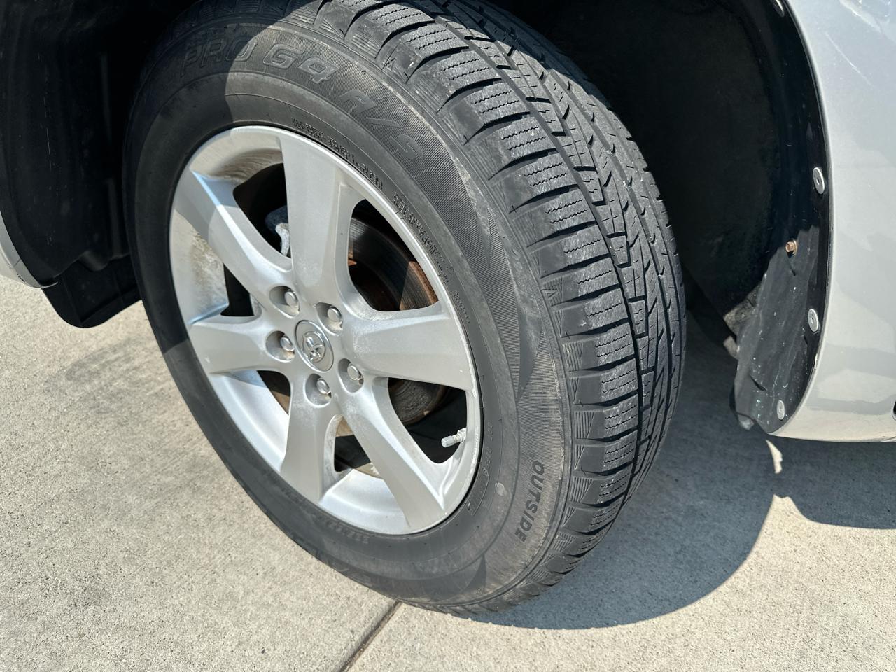 Toyota RAV4 Limited I4 2WD 2008