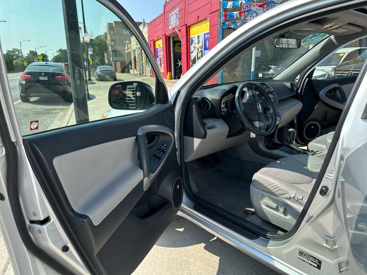 Toyota RAV4 Limited I4 2WD 2008