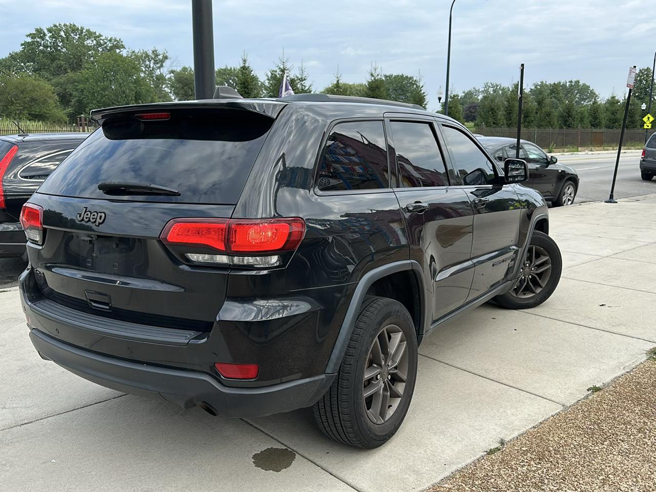 Jeep Grand Cherokee Laredo 4WD 2016