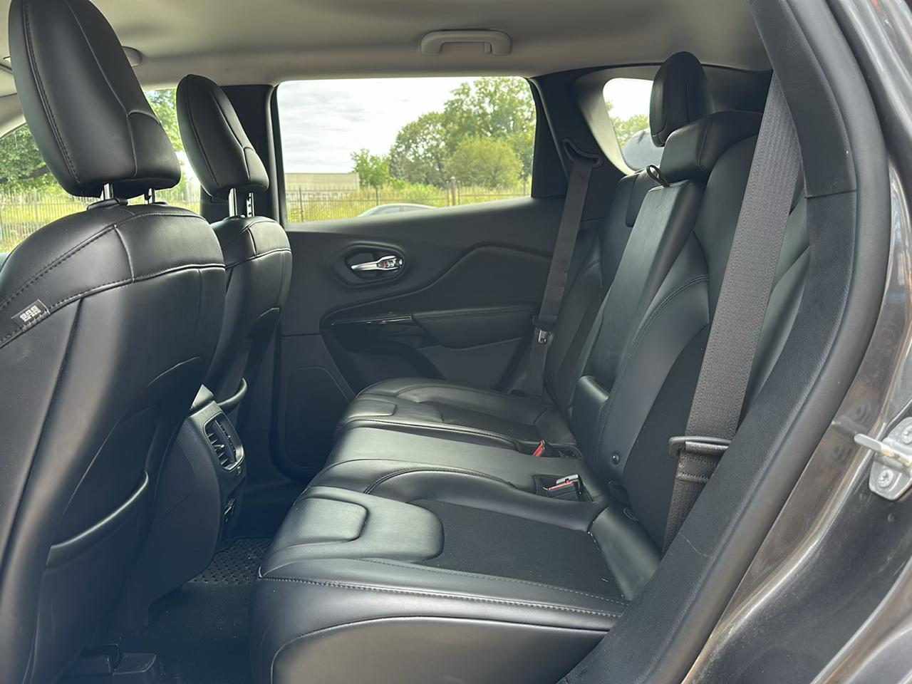 Jeep Cherokee Latitude Plus 4WD 2019