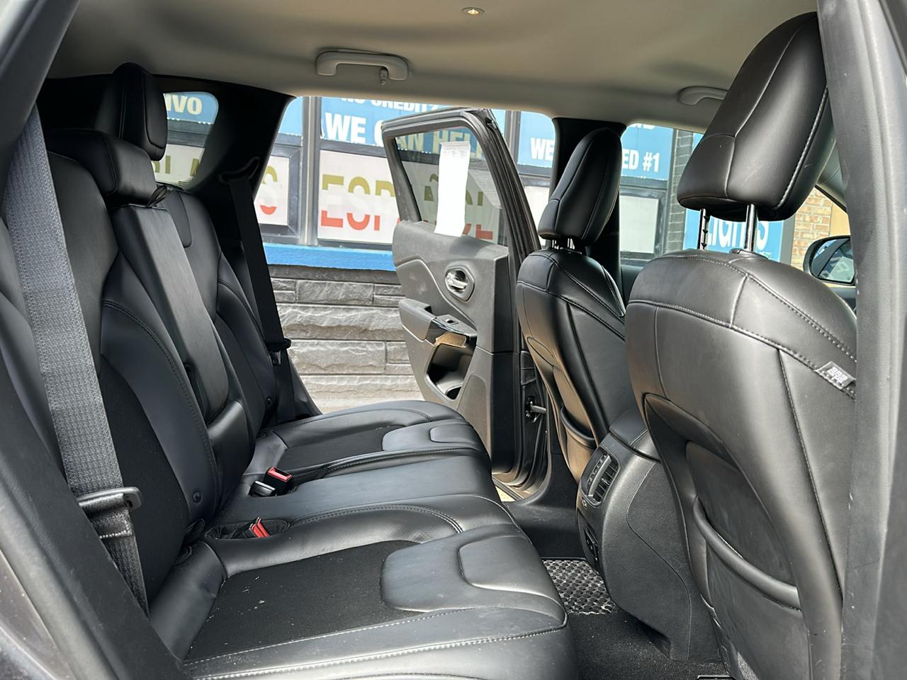 Jeep Cherokee Latitude Plus 4WD 2019