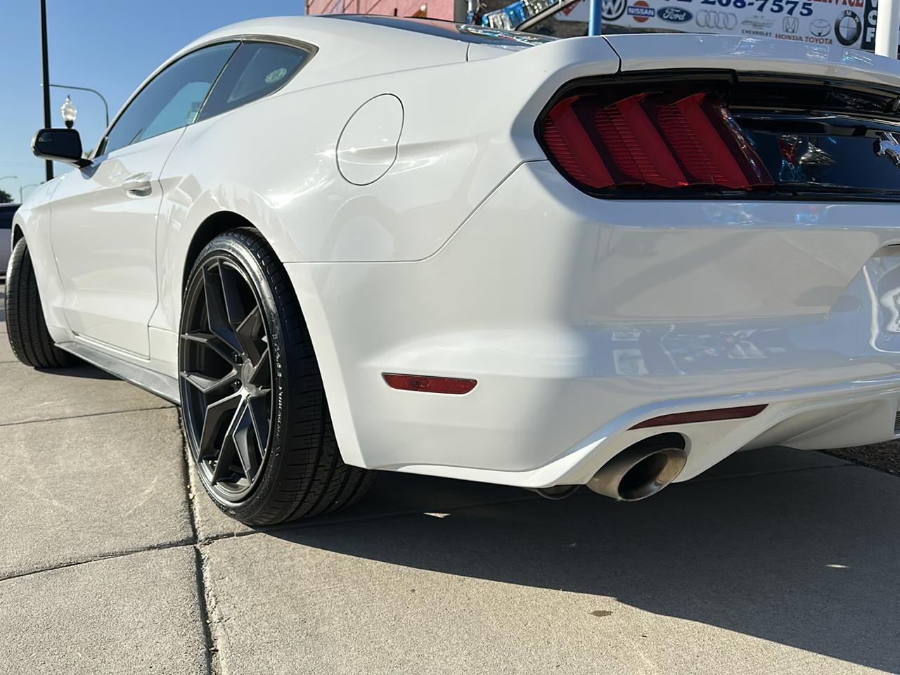Ford Mustang V6 Coupe 2017