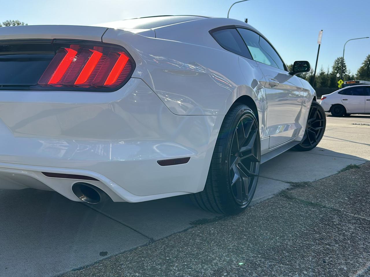 Ford Mustang V6 Coupe 2017