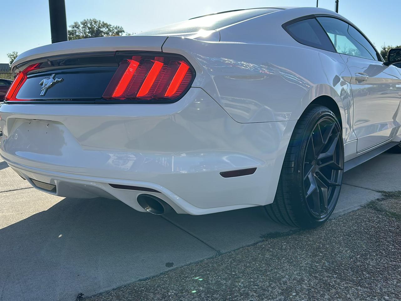 Ford Mustang V6 Coupe 2017