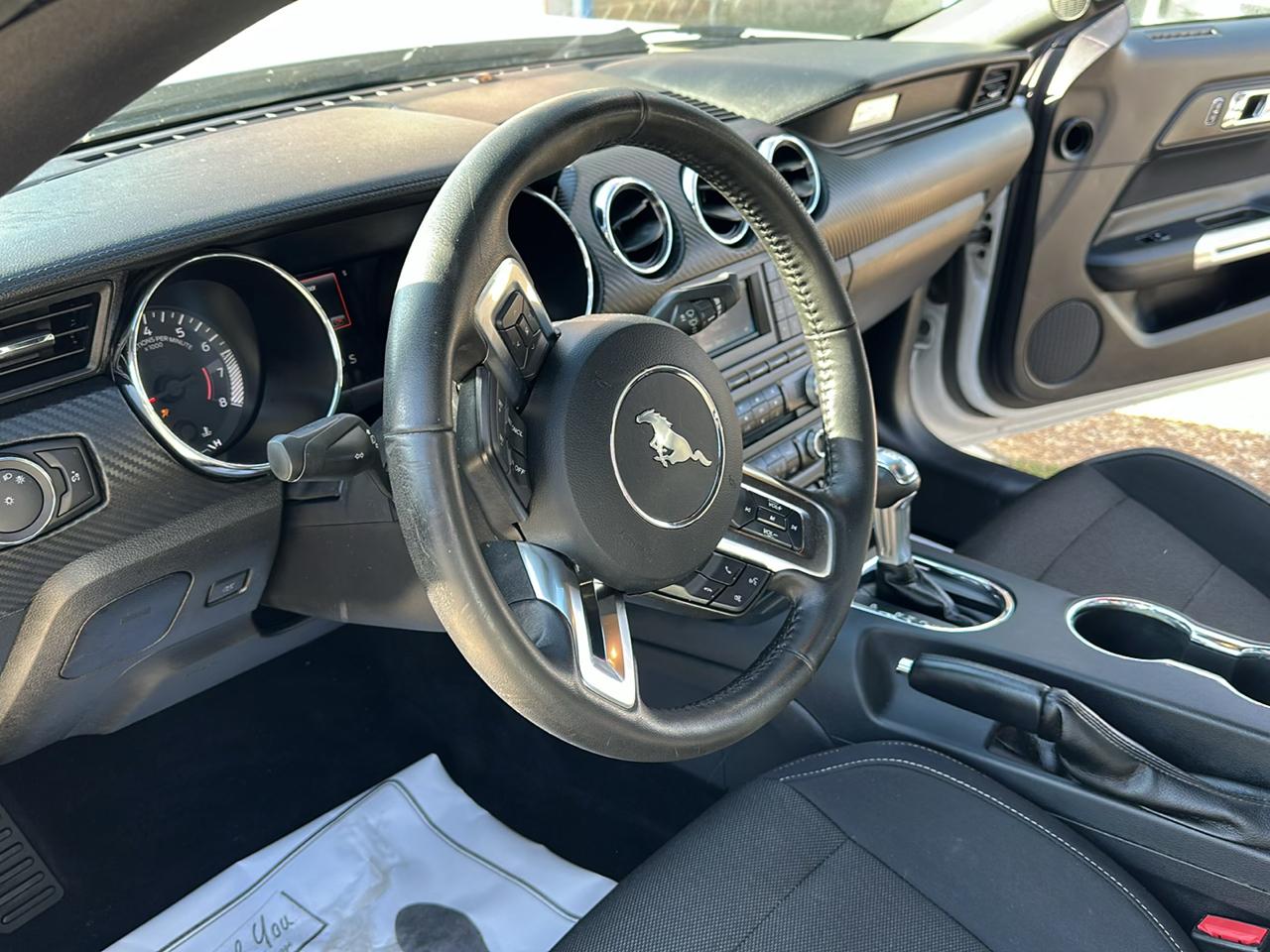 Ford Mustang V6 Coupe 2017