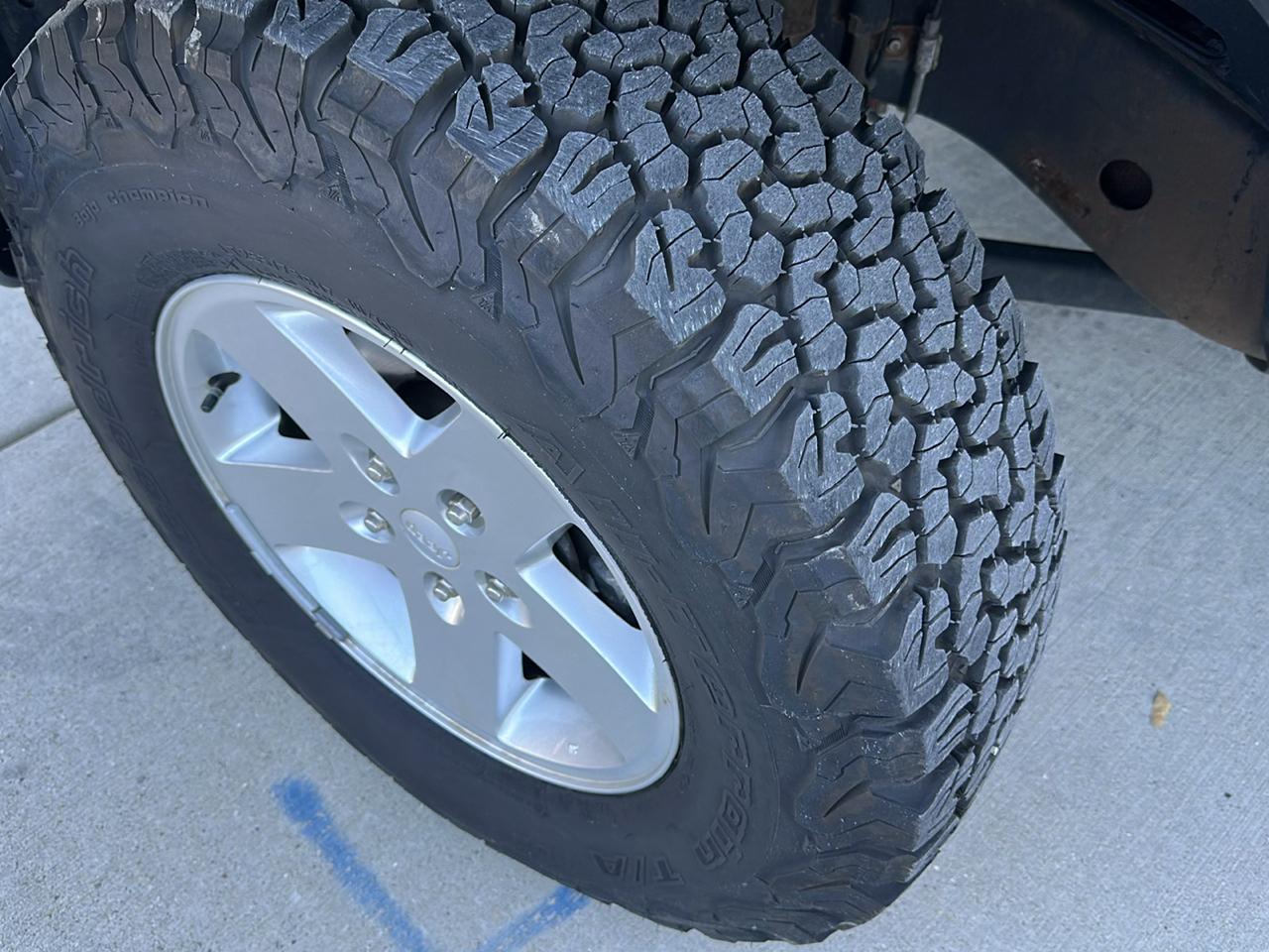 Jeep Wrangler Unlimited Sport 4WD 2011