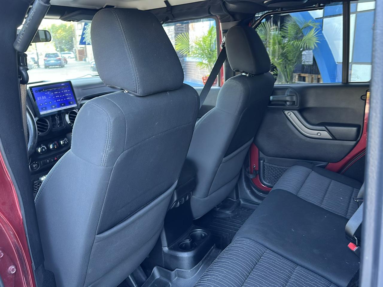 Jeep Wrangler Unlimited Sport 4WD 2011
