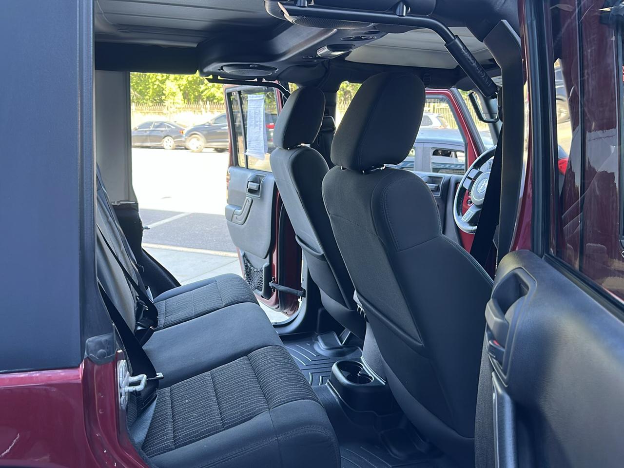 Jeep Wrangler Unlimited Sport 4WD 2011