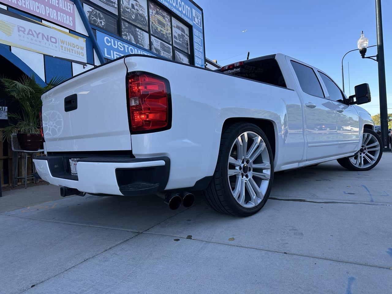 Chevrolet Silverado 1500 LT Crew Cab Long Box 4WD 2015