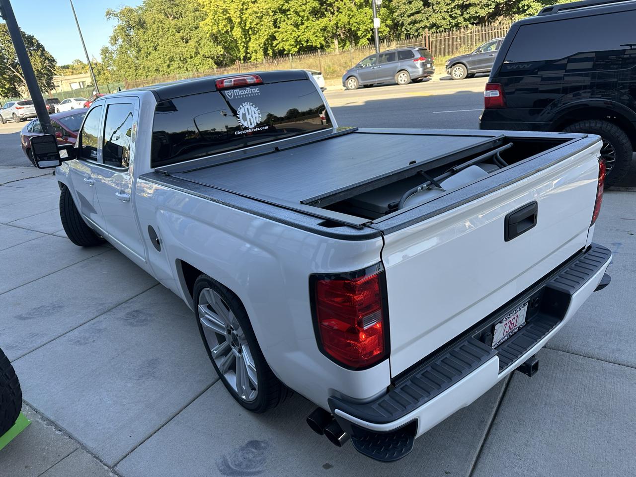 Chevrolet Silverado 1500 LT Crew Cab Long Box 4WD 2015