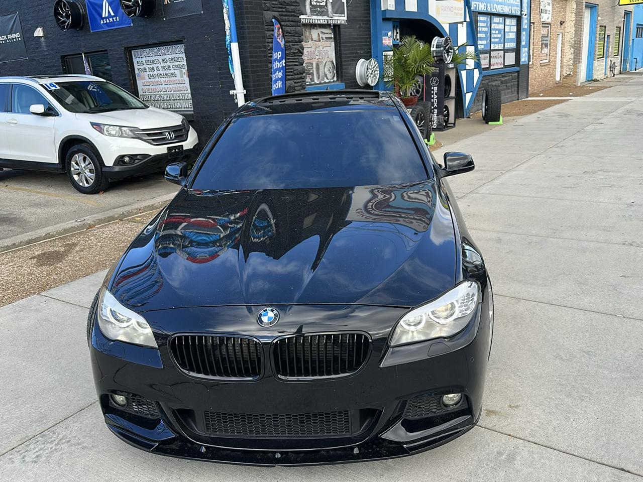 BMW 5-Series 535xi 2011