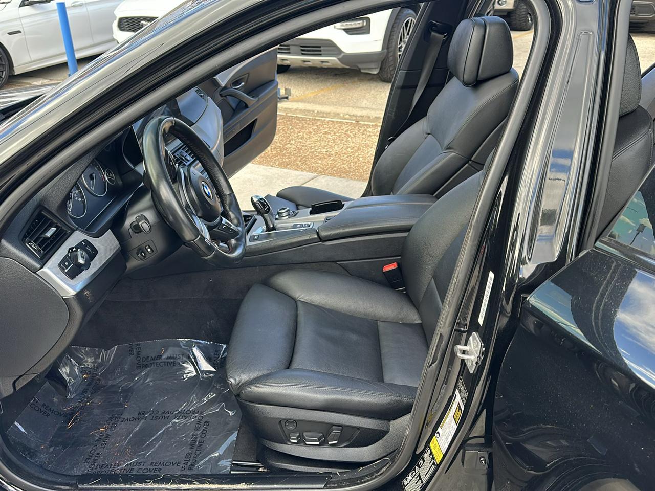 BMW 5-Series 535xi 2011