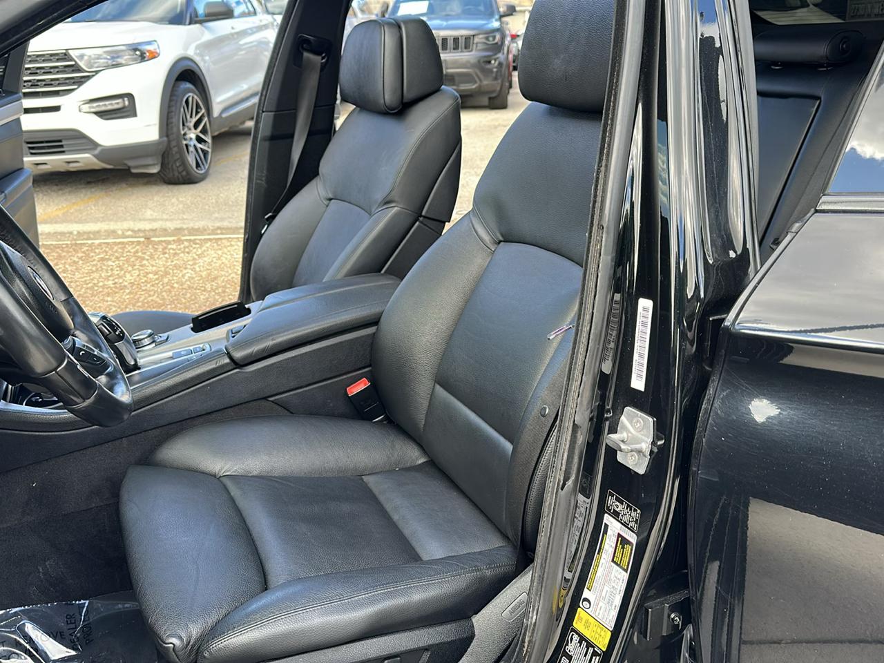 BMW 5-Series 535xi 2011