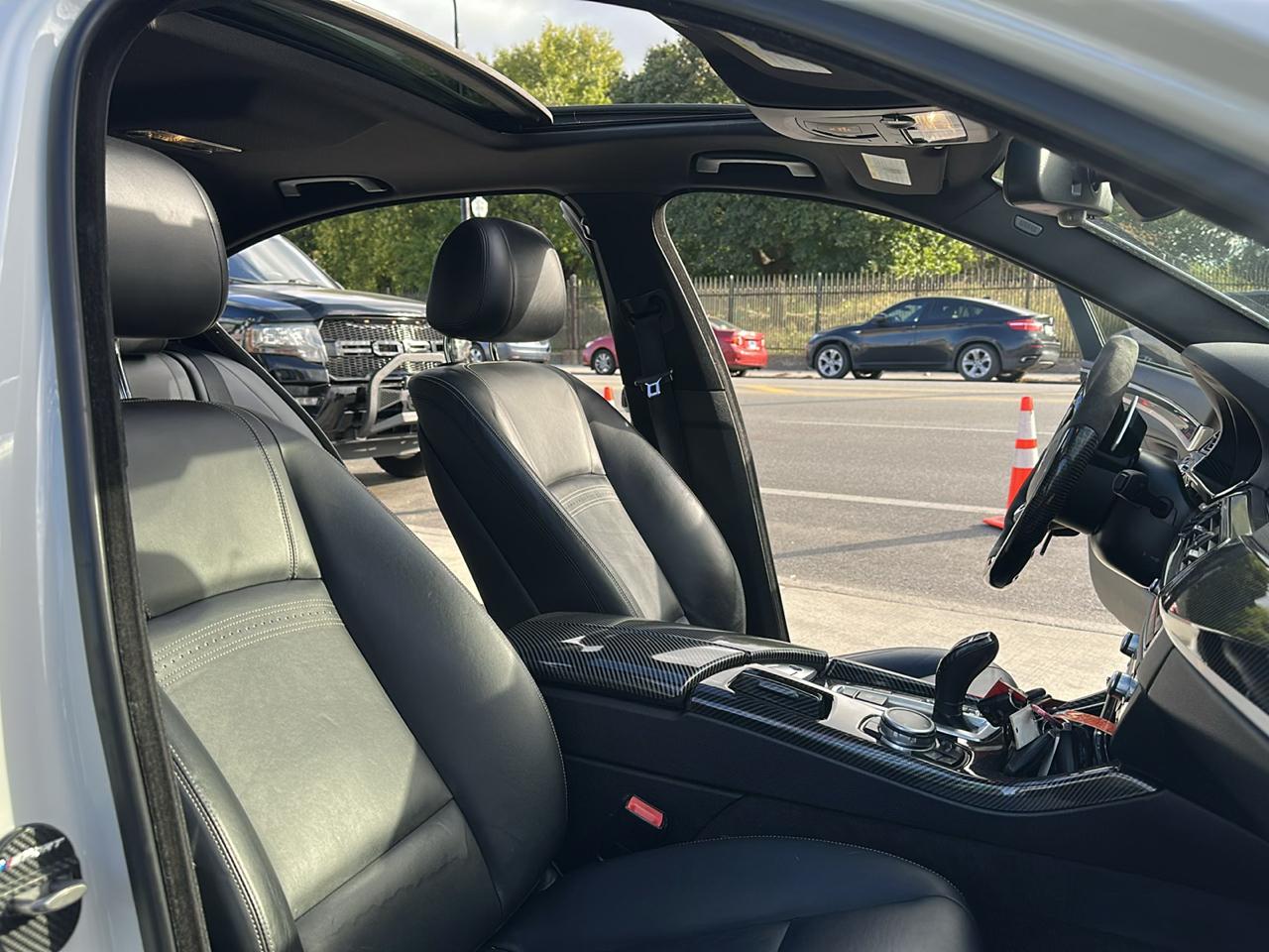 BMW 5-Series 535i xDrive 2016