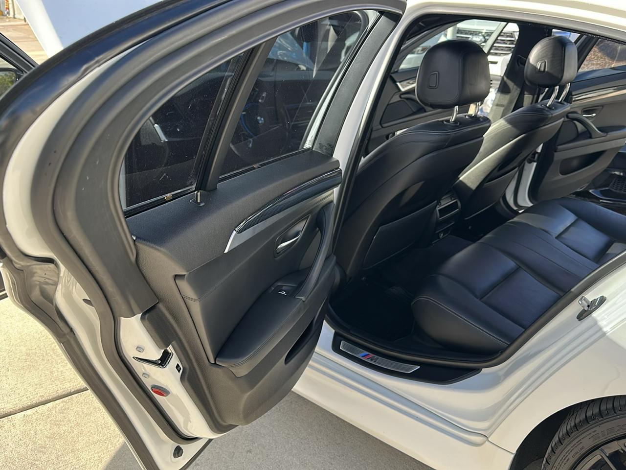 BMW 5-Series 535i xDrive 2016