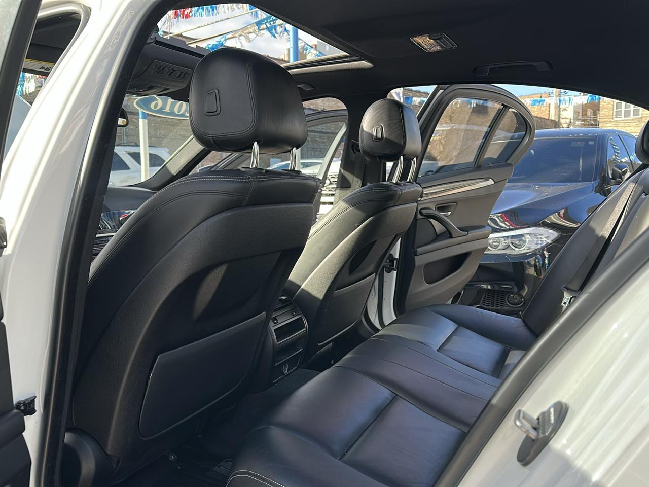 BMW 5-Series 535i xDrive 2016